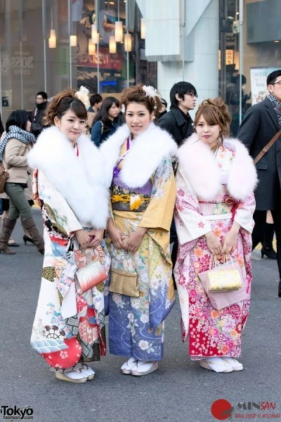 Kimono-Coming-of-Age-Day-Japan-14-033-7922-600x900